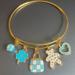 “Lucky Teddy”🧸Bangle in Gold-tone